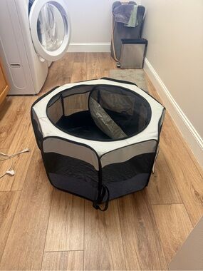 Foldable Pet Play Pen - Gray & Black